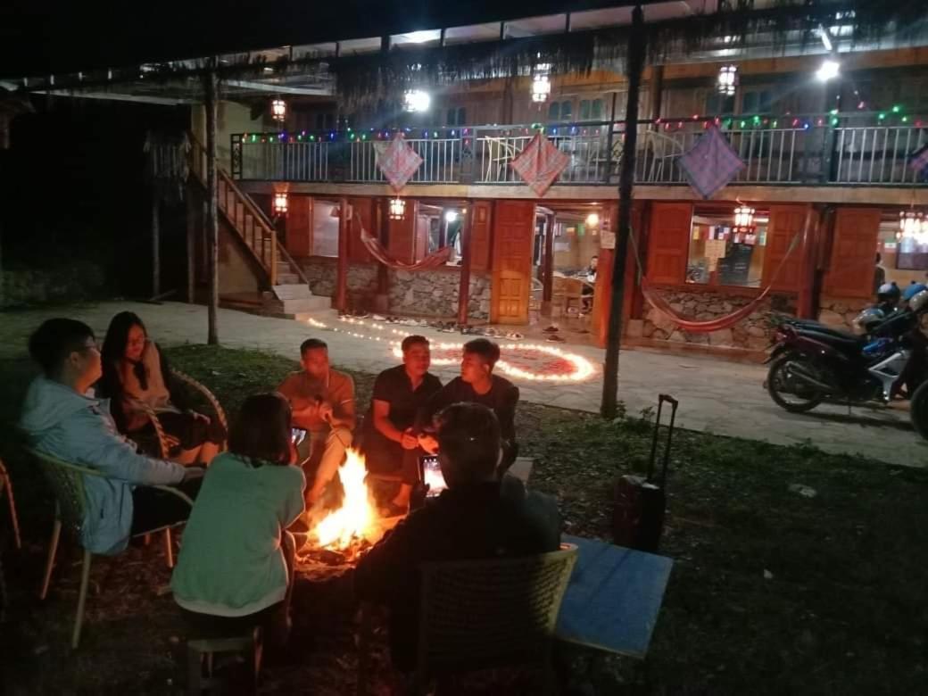 Nhà Trà Long Cổ Trấn - Homestay&Tea Ceremony Loung Co Extérieur photo