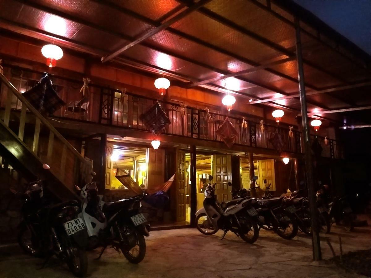Nhà Trà Long Cổ Trấn - Homestay&Tea Ceremony Loung Co Extérieur photo