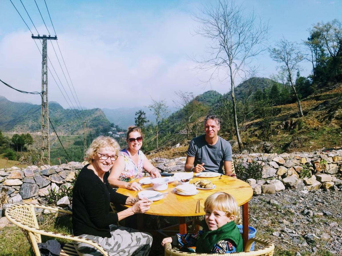 Nhà Trà Long Cổ Trấn - Homestay&Tea Ceremony Loung Co Extérieur photo